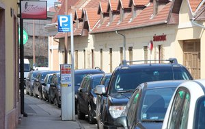 Ingyenes lesz parkolás Esztergomban