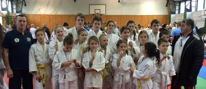 Kesztölci fiatalok a judo-verseny dobogóján
