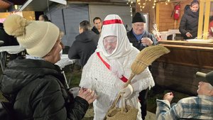 Lucák jártak a kesztölci adventi vásárban